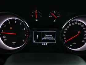 Opel Astra (2022) thumbnail 7