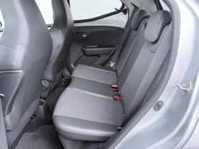 Toyota Aygo (2019) thumbnail 16