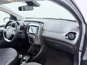 Toyota Aygo (2019) thumbnail 37