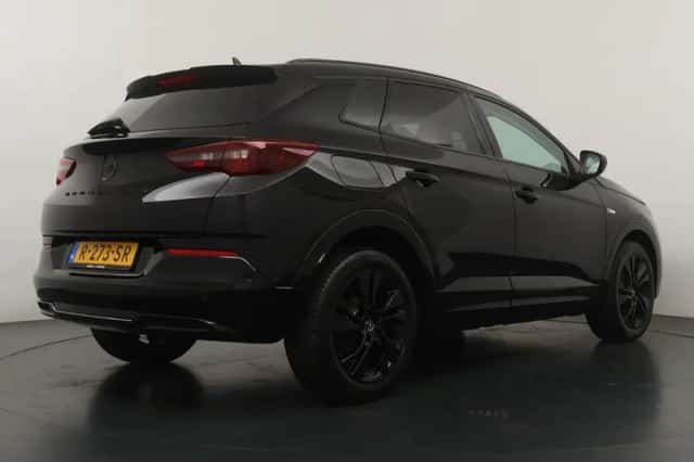 Opel Grandland (2022) thumbnail 2