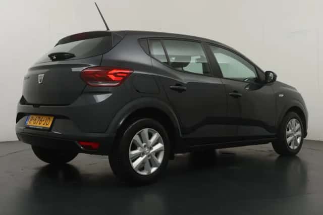 Dacia Sandero (2022) thumbnail 2