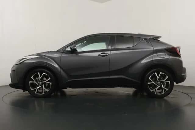 Toyota C-HR (2021) thumbnail 3