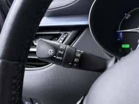 Toyota C-HR (2021) thumbnail 25