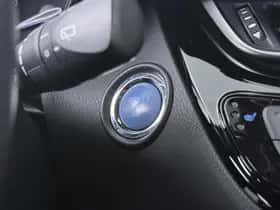 Toyota C-HR (2021) thumbnail 42