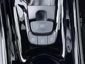 Toyota C-HR (2021) thumbnail 43