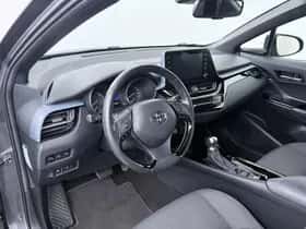 Toyota C-HR (2021) thumbnail 46