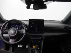 Toyota Yaris (2024) thumbnail 2
