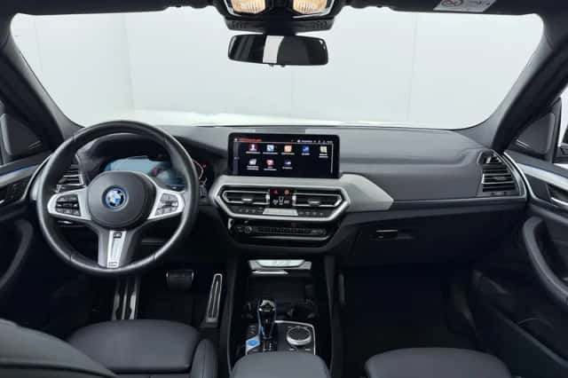 BMW iX3 (2022) thumbnail 4