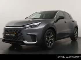 Lexus LBX (2024)