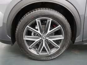 Lexus LBX (2024) thumbnail 14