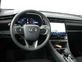 Lexus LBX (2024) thumbnail 29