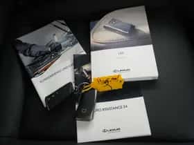 Lexus LBX (2024) thumbnail 34