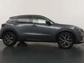 Lexus LBX (2024) thumbnail 6