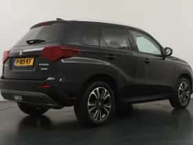 Suzuki Vitara (2022) thumbnail 2