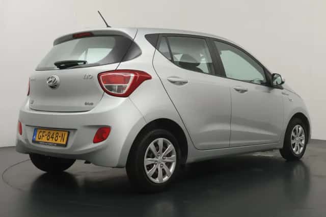 Hyundai i10 (2015) thumbnail 2