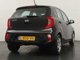 Kia Picanto (2021) thumbnail 8