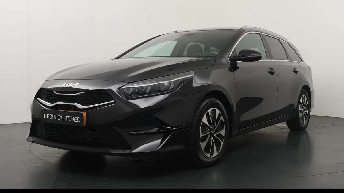 Kia Ceed Sportswagon (2025) — foto 1