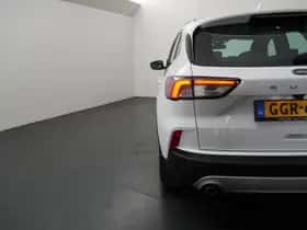 Ford Kuga (2022) thumbnail 33