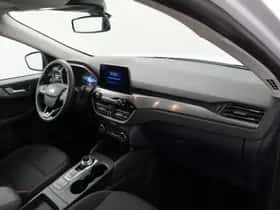 Ford Kuga (2022) thumbnail 36