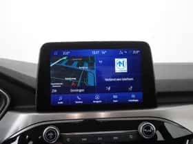 Ford Kuga (2022) thumbnail 39