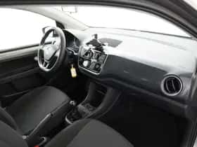 Volkswagen Up! (2019) thumbnail 32