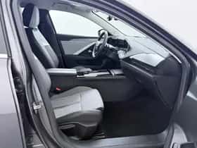 Opel Astra (2022) thumbnail 19