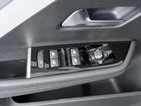 Opel Astra (2022) thumbnail 23