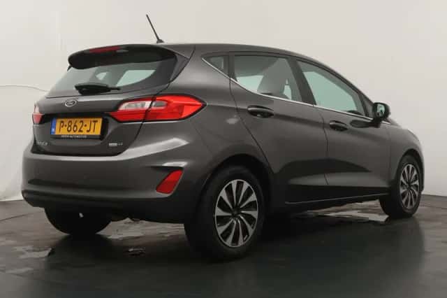 Ford Fiesta (2022) thumbnail 3