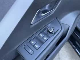 Opel Astra (2023) thumbnail 10