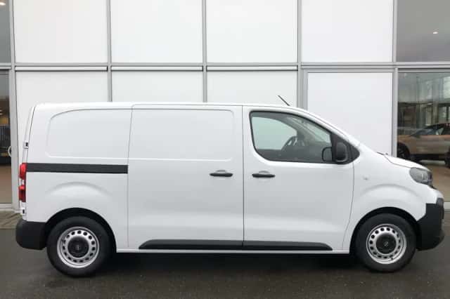 Opel Vivaro-e (2025) thumbnail 4