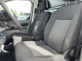 Opel Vivaro (2023) thumbnail 9