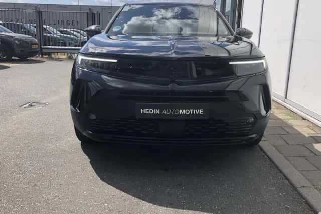 Opel Mokka-e (2023) thumbnail 4