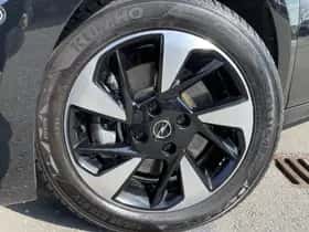 Opel Corsa (2024) thumbnail 3