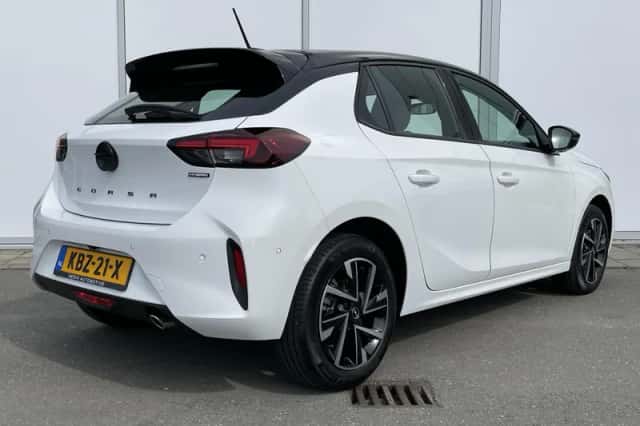 Opel Corsa (2025) thumbnail 3