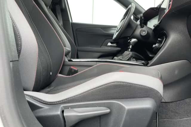 Opel Mokka (2024) thumbnail 6