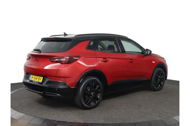 Opel Grandland (2022) thumbnail 2
