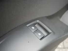 Opel Meriva (2011) thumbnail 17