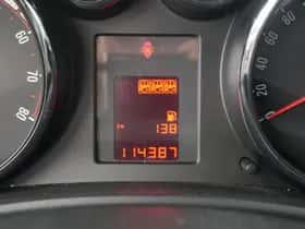 Opel Meriva (2011) thumbnail 22