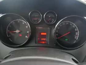 Opel Meriva (2011) thumbnail 25