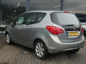 Opel Meriva (2011) thumbnail 9