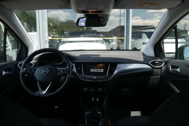 Opel Crossland X (2018) thumbnail 3