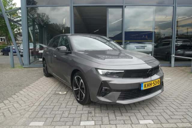 Opel Astra (2023) thumbnail 2