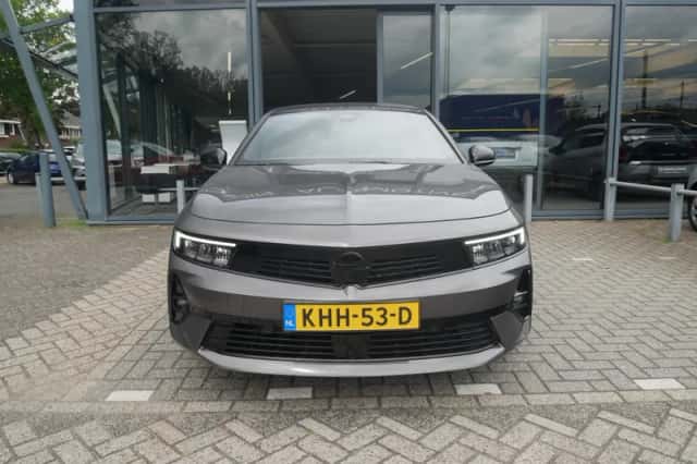 Opel Astra (2023) thumbnail 3