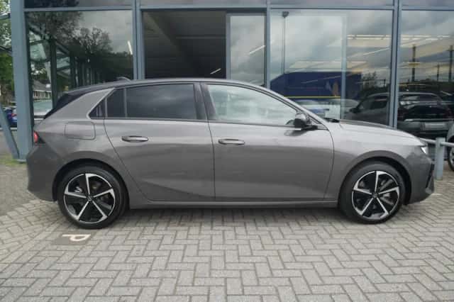 Opel Astra (2023) thumbnail 4