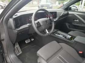 Opel Astra (2023) thumbnail 40