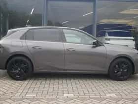 Opel Astra (2023) thumbnail 5