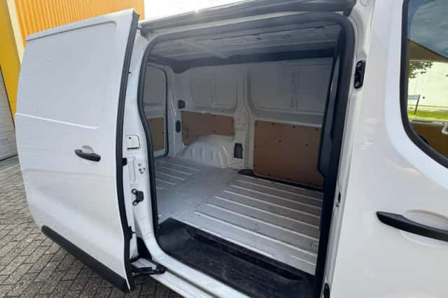 Opel Vivaro (2024) thumbnail 16