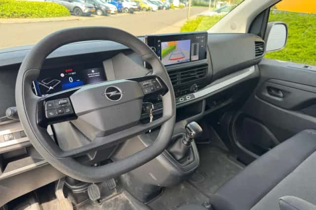 Opel Vivaro (2024) thumbnail 3