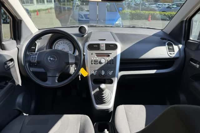 Opel Agila (2010) thumbnail 12