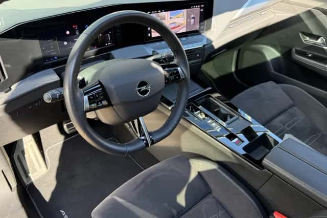 Opel Astra (2022) thumbnail 12